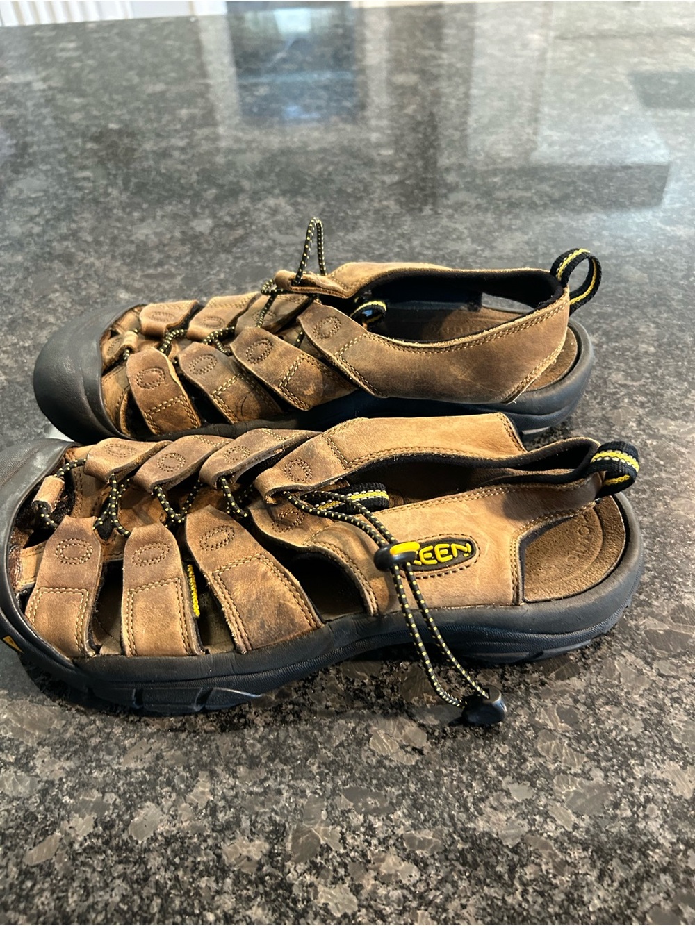 KEEN Newport Leather Waterproof Hiking Sandals Brown Men's Size 10 Gorpcore